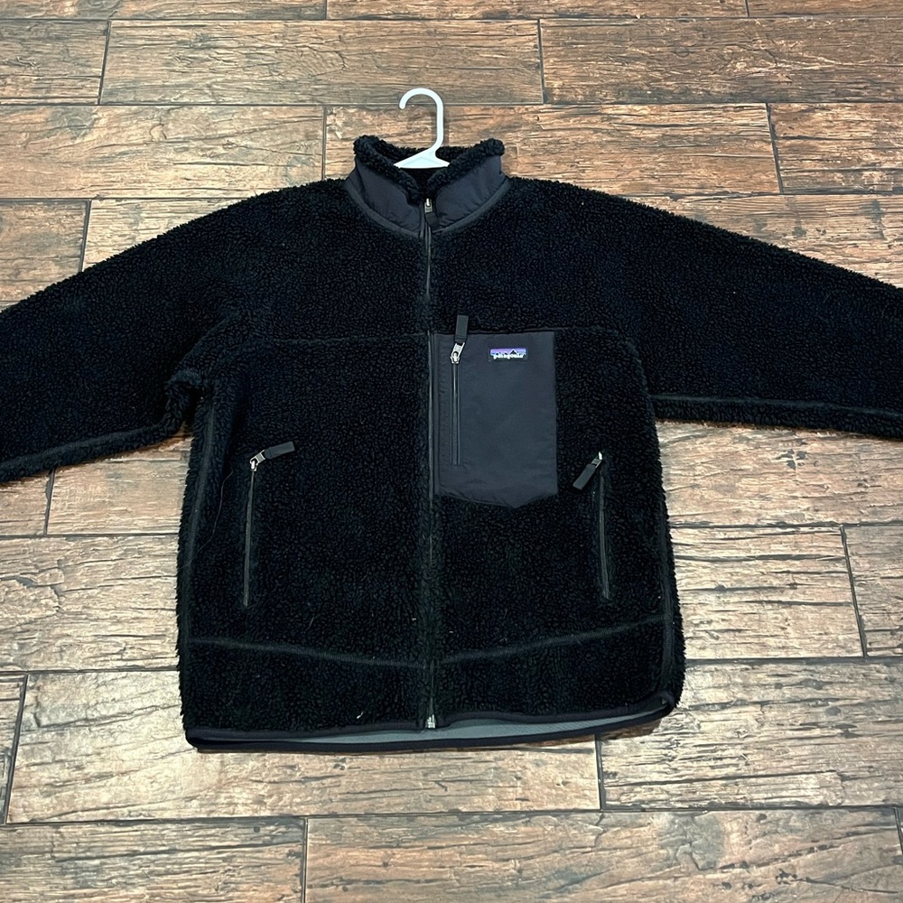 Black Patagonia Sherpa